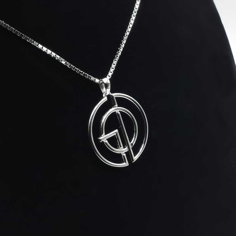 GoDLogo necklace box chain silver